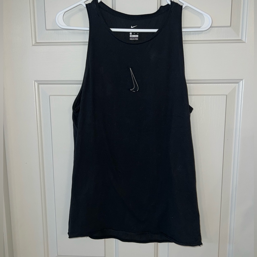 The Nike Tee Dri-Fit Tank Top Size Medium